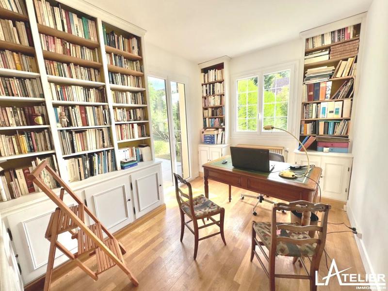 Maison - 170 m² - 10 pièces