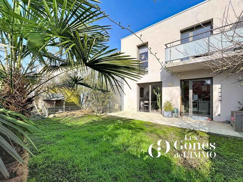 Maison de ville - 105 m² - 5 pièces