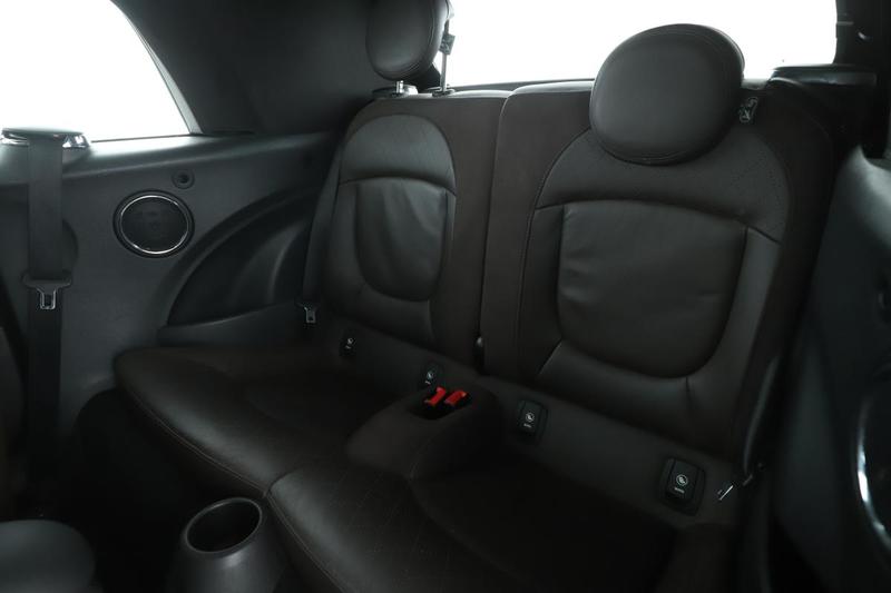 Mini Cabrio Mini Cabriolet 2.0 Finition Red Hot Chili 192 ch Set