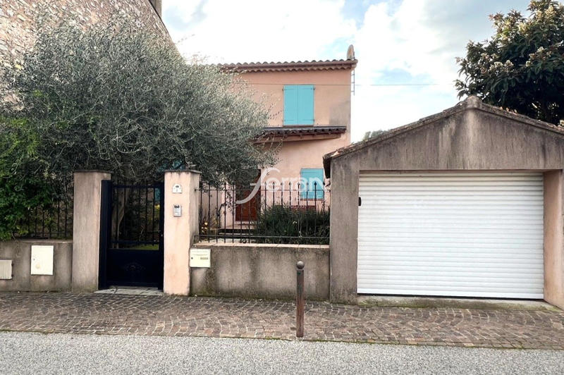 Maison - 175 m² - 6 pièces