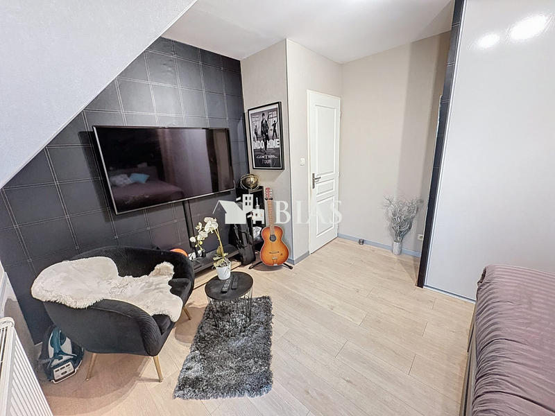 Maison - 106 m² - 5 pièces