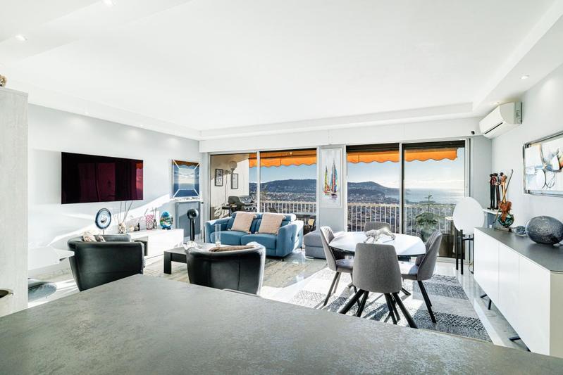 Appartement - 79 m² - 2 pièces