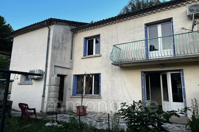 Villa - 122 m² - 7 pièces