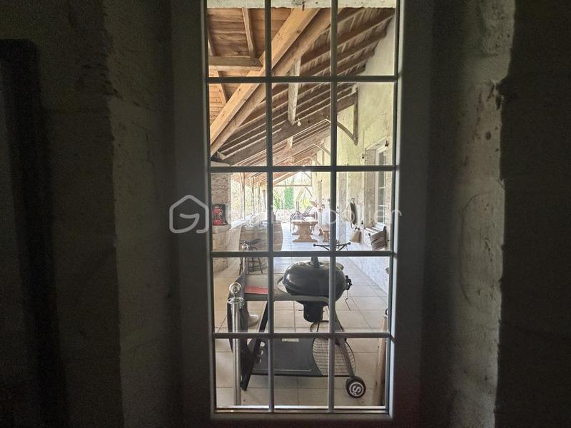 Château - 897 m² - 16 pièces