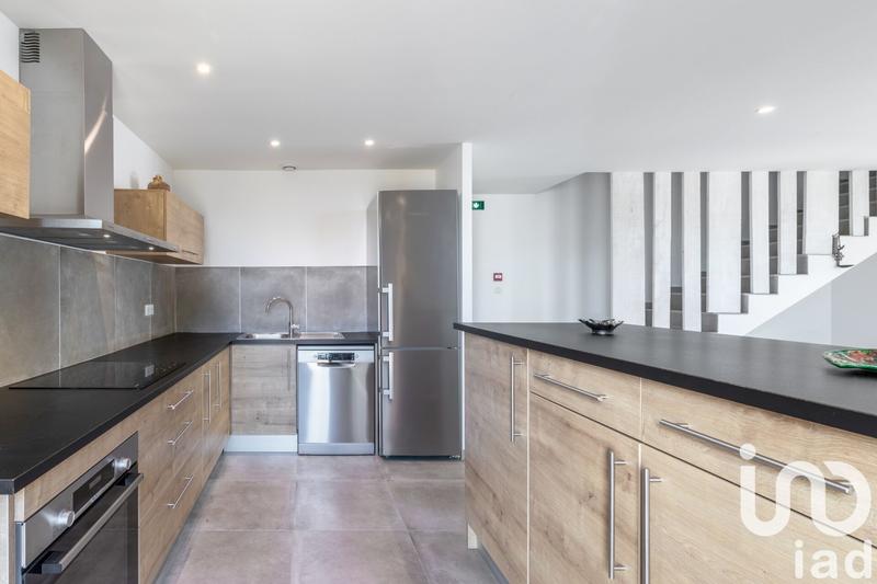 Maison - 288 m² - 7 pièces