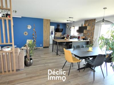 Maison - 152 m² - 6 pièces