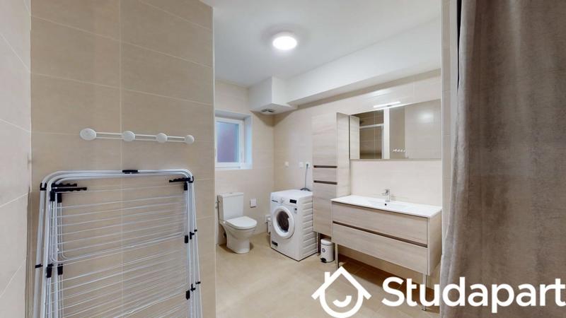 Chambre - 10 m² - 1 pièce