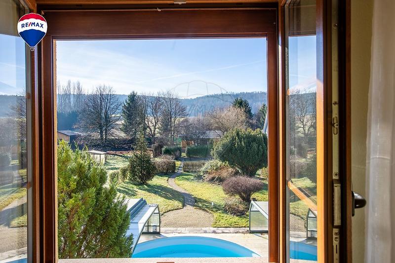 Maison - 138 m² - 5 pièces