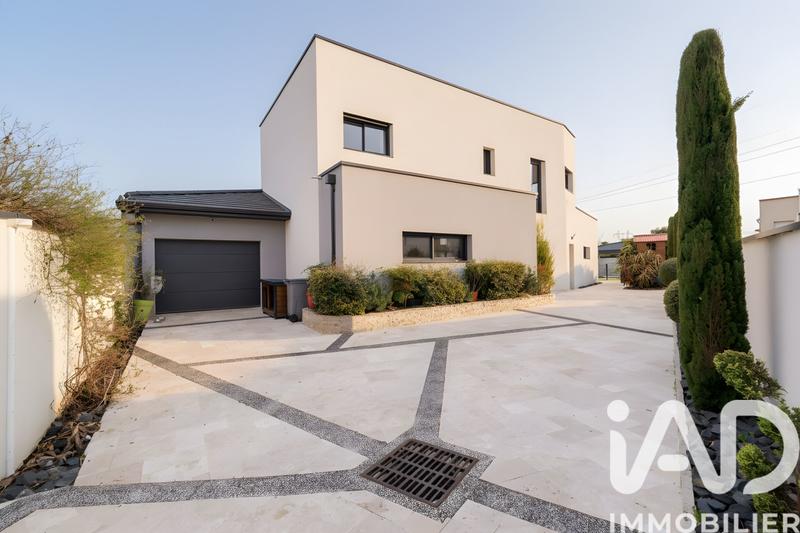 Maison - 193 m² - 5 pièces