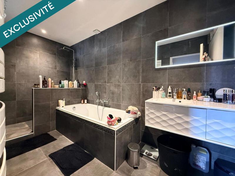 Appartement - 95 m² - 4 pièces