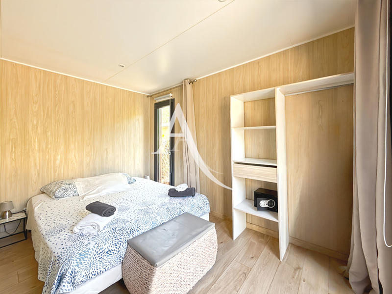 Maison - 201 m² - 5 pièces