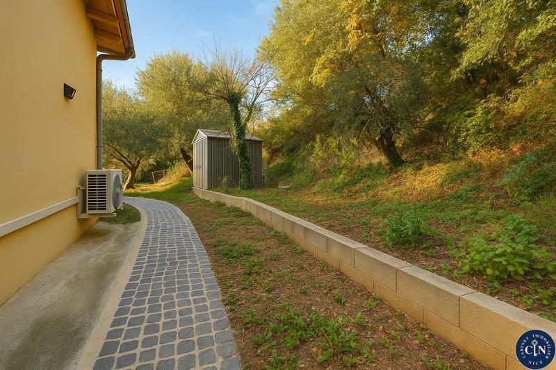 Maison - 143 m² - 5 pièces