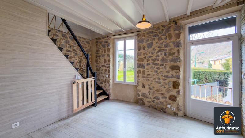 Maison - 90 m² - 3 pièces