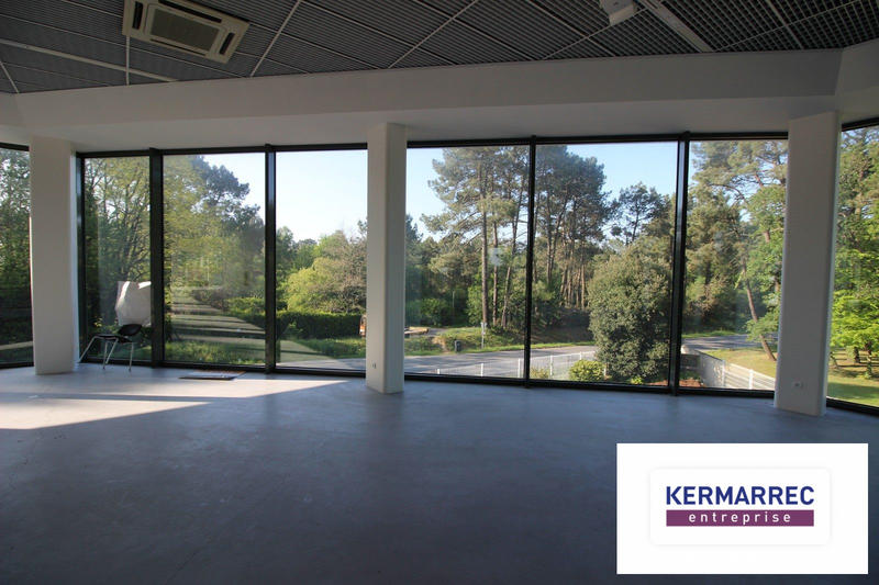 Local commercial - 1 800 m²