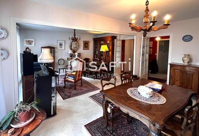 Appartement - 122 m² - 5 pièces