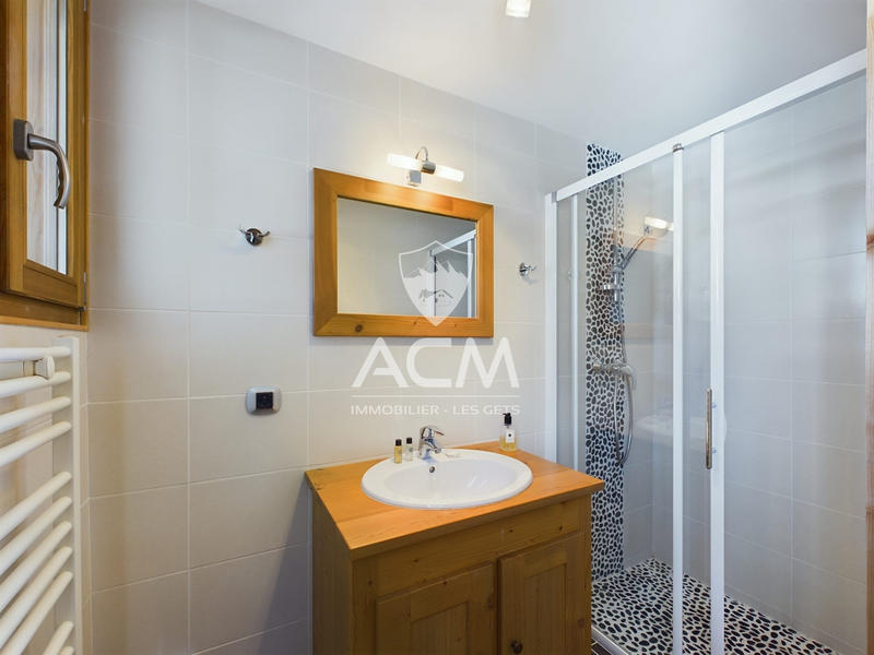 Appartement - 84 m² - 4 pièces