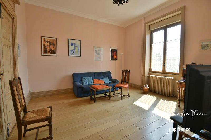 Maison bourgeoise - 361 m² - 12 pièces