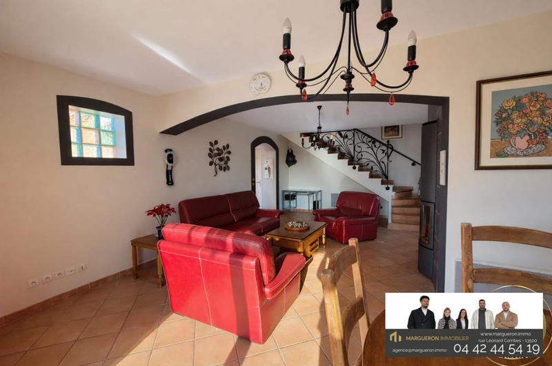 Maison traditionnelle - 107 m² - 4 pièces