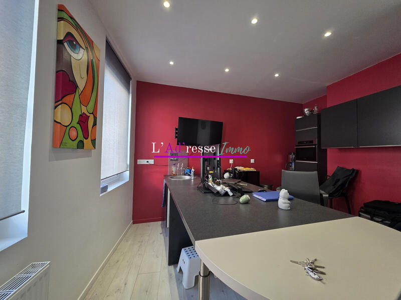 Maison - 236 m² - 10 pièces