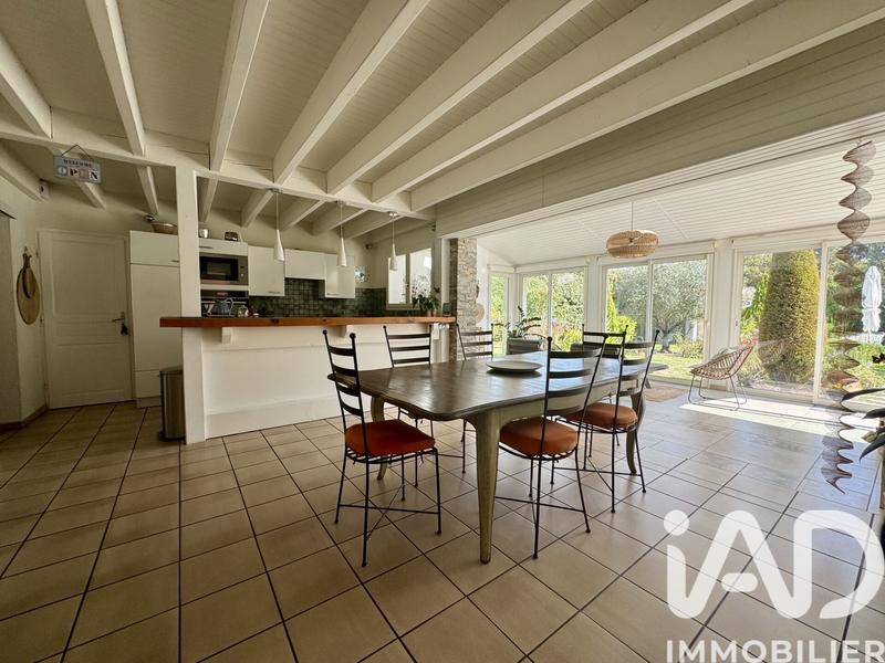 Maison - 200 m² - 7 pièces