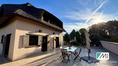 Maison - 223 m² - 7 pièces