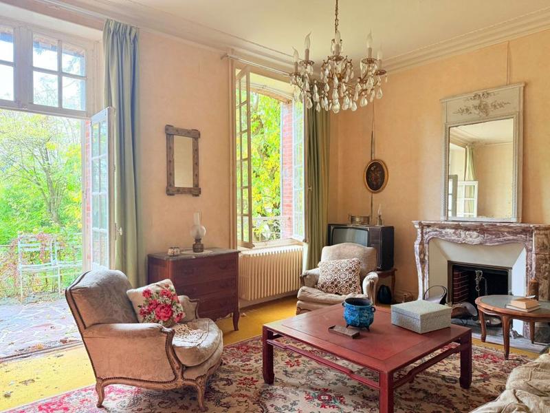 Maison - 205 m² - 8 pièces