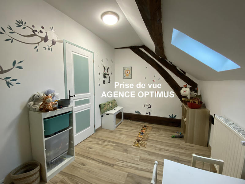 Maison - 102 m² - 4 pièces