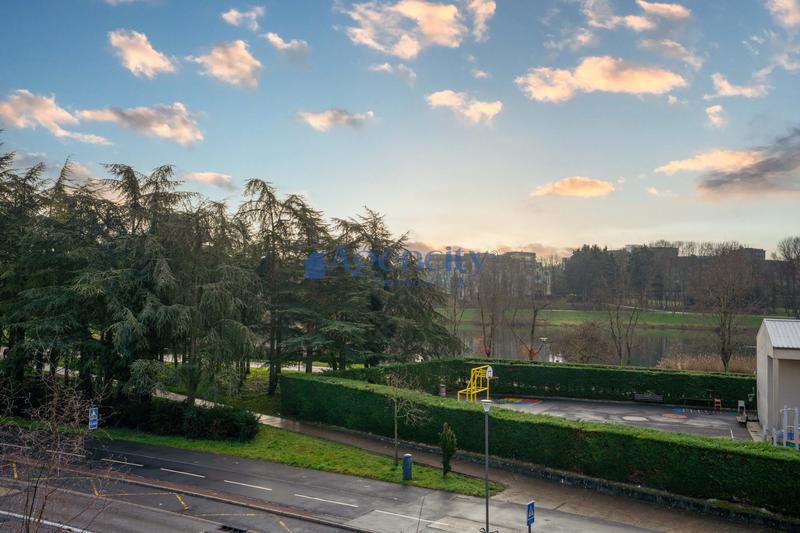 Appartement - 83 m² - 4 pièces