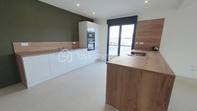 Maison - 110 m² - 4 pièces