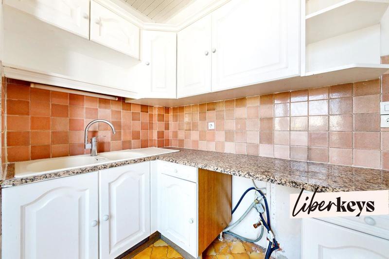 Appartement - 97 m² - 6 pièces