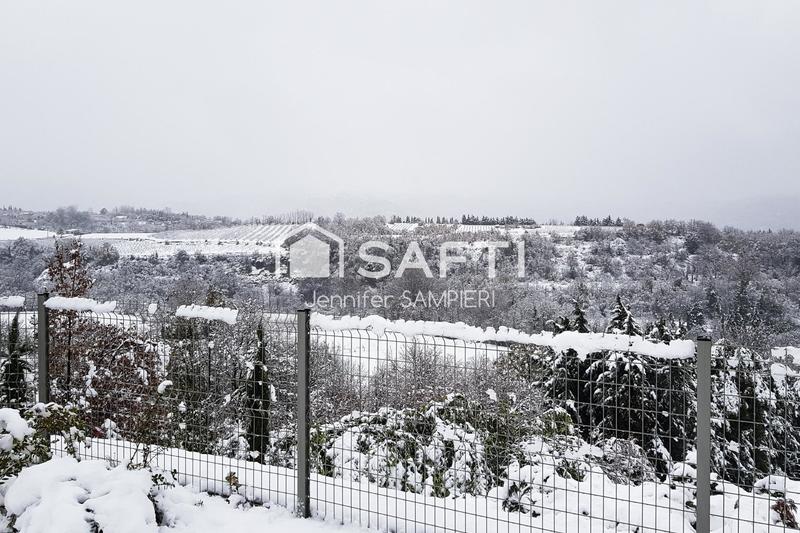 Villa - 208 m² - 8 pièces