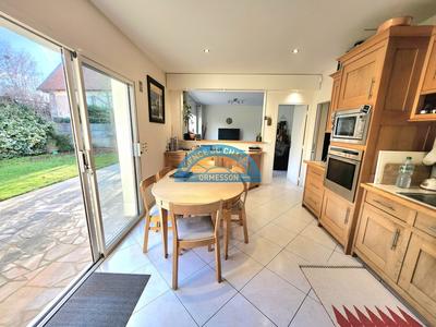 Maison - 170 m² - 7 pièces