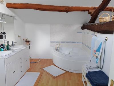 Maison - 258 m² - 10 pièces