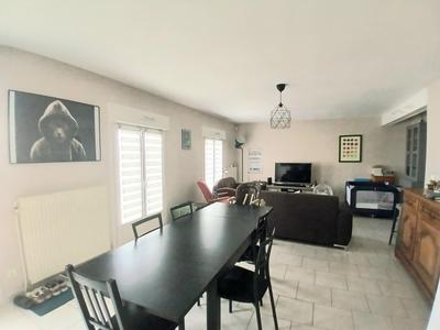 Maison - 82 m² - 6 pièces