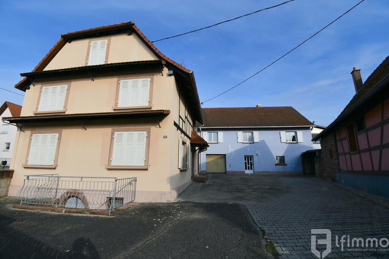 Immeuble - 261 m² - 9 pièces