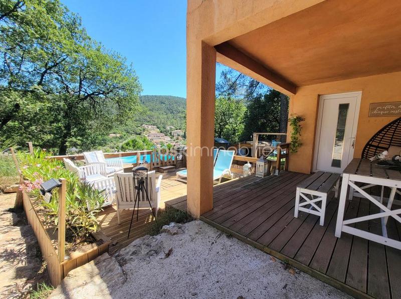 Villa - 188 m² - 9 pièces