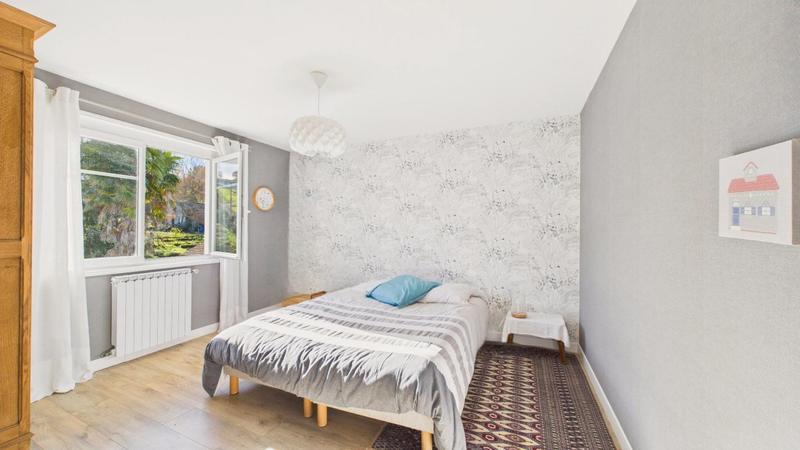 Maison - 355 m² - 14 pièces