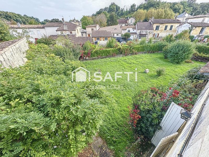 Maison - 200 m² - 8 pièces