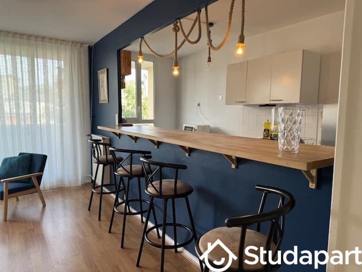 Chambre - 12 m² - 1 pièce