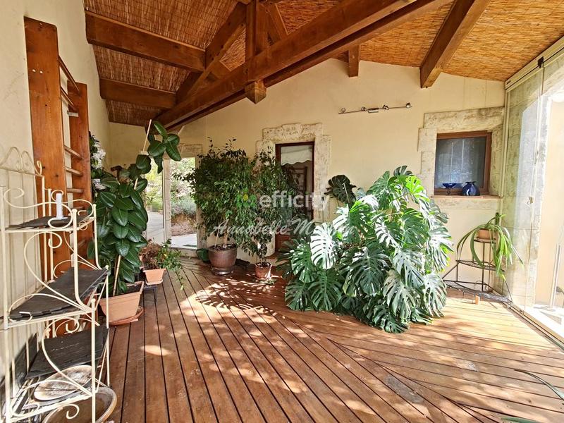 Maison - 280 m² - 8 pièces