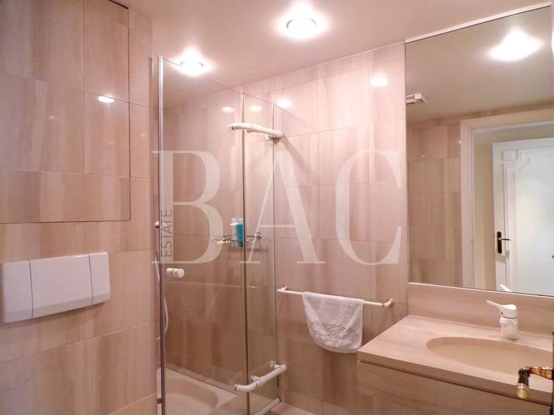 Appartement - 100 m² - 4 pièces