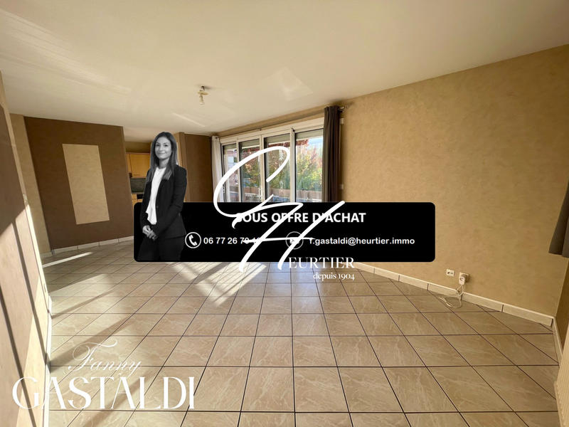 Appartement - 96 m² - 5 pièces