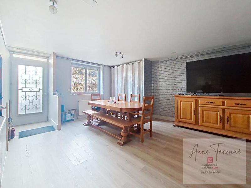 Maison - 121 m² - 6 pièces