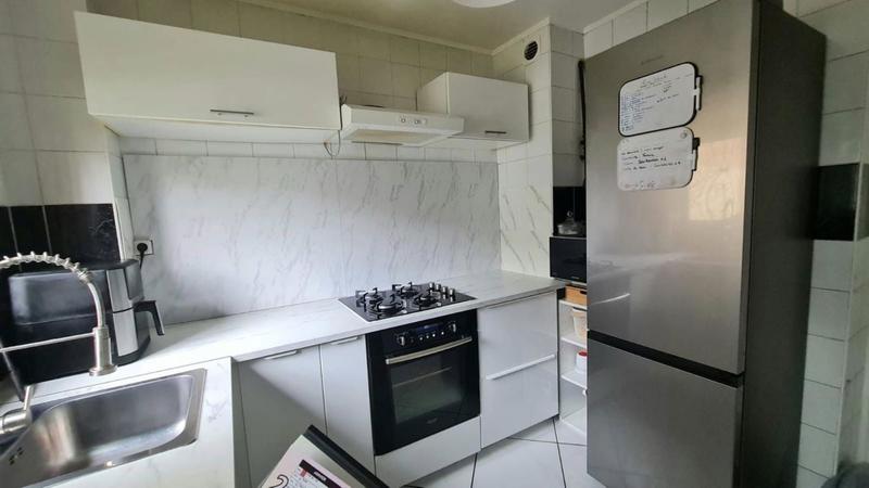 Appartement - 99 m² - 6 pièces