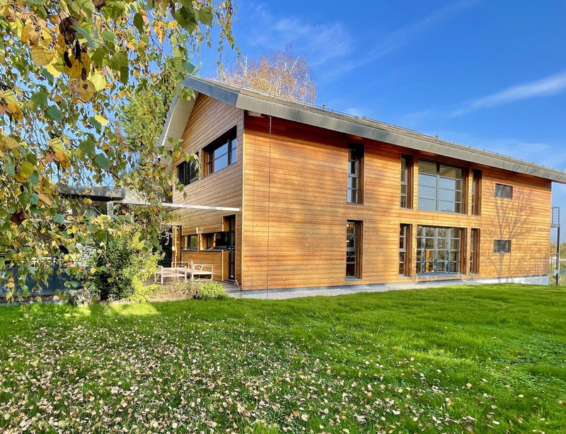 Propriété - 246 m² - 8 pièces