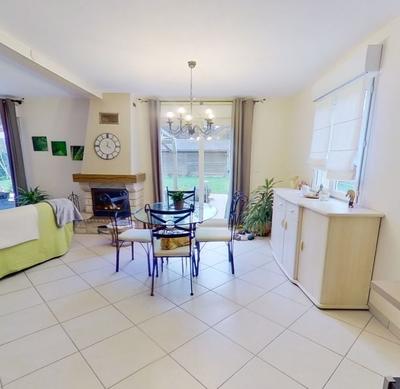 Maison - 137 m² - 8 pièces