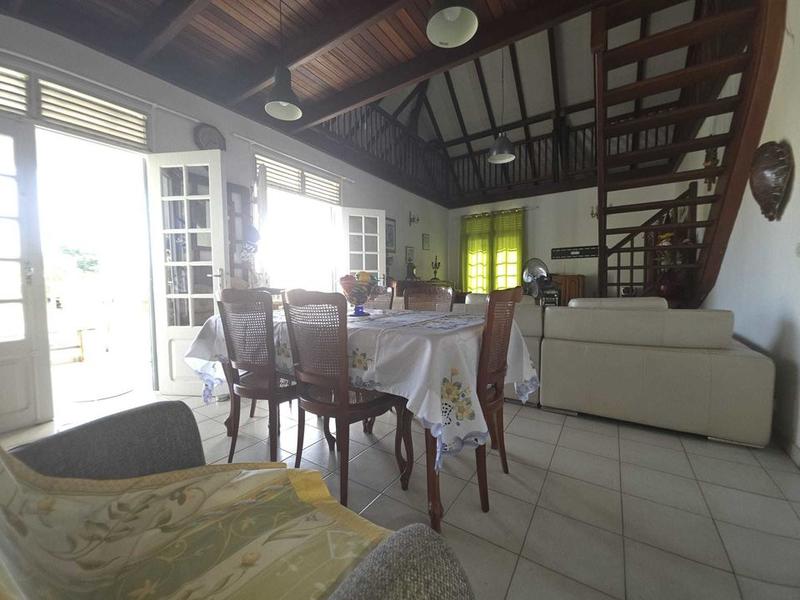 Maison - 184 m² - 7 pièces