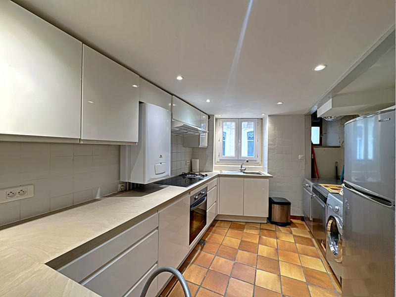 Appartement - 100 m² - 3 pièces