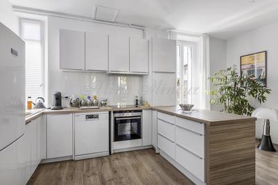 Appartement - 104 m² - 6 pièces