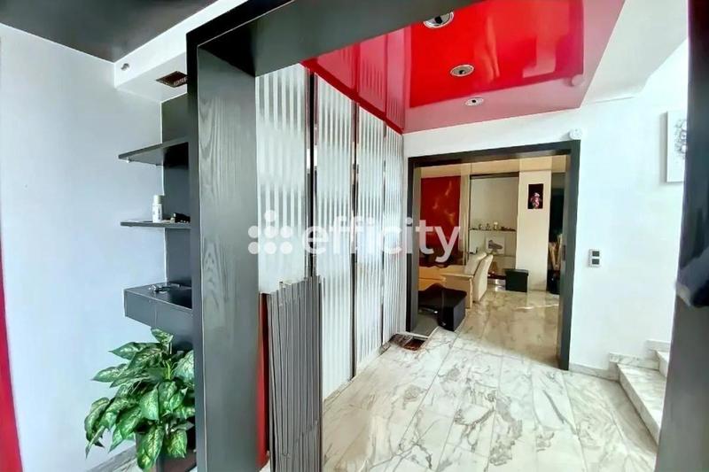 Pavillon - 310 m² - 12 pièces